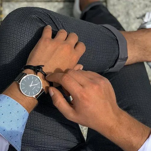 Classy Men Watch Simple