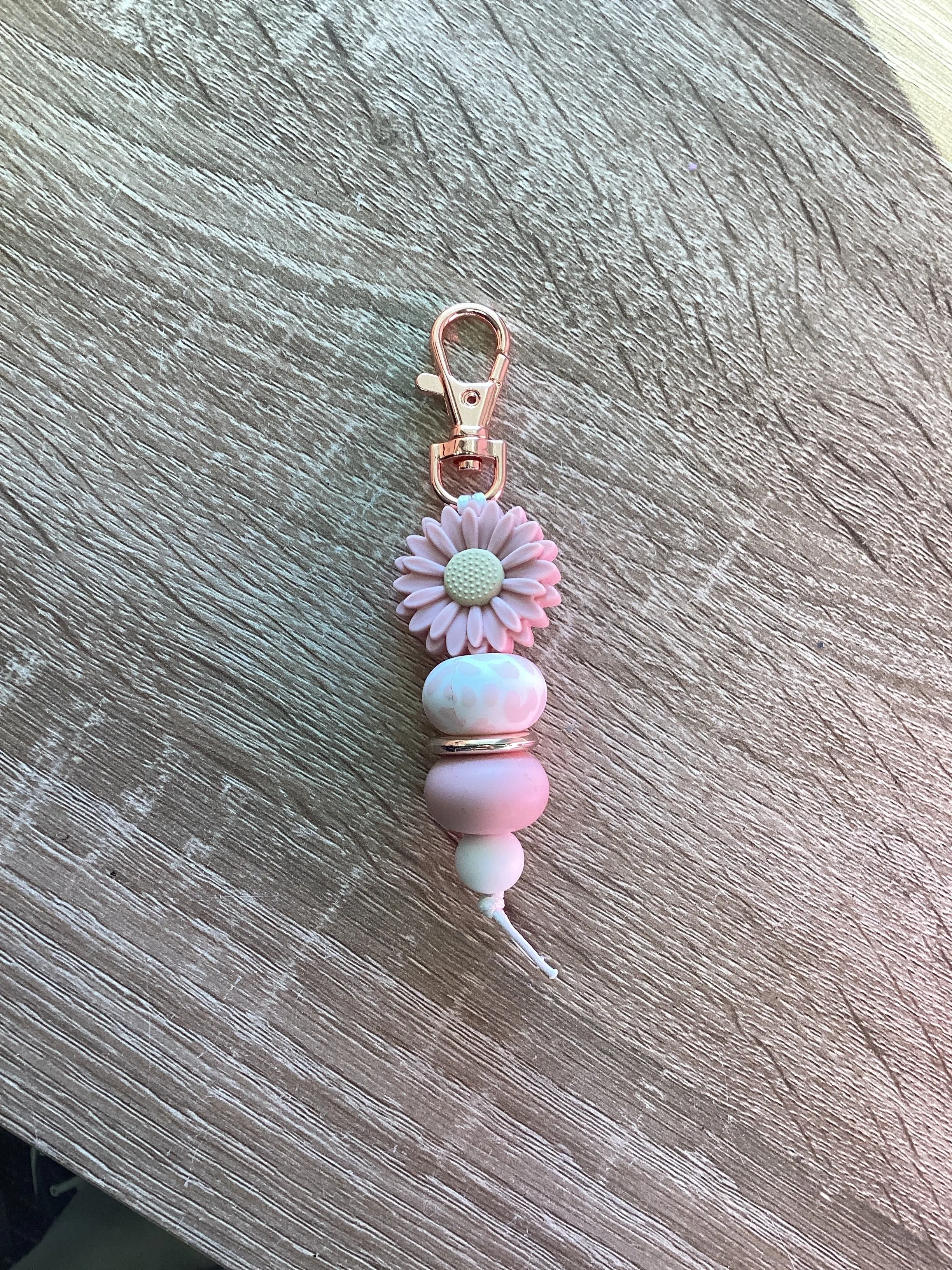 Keyring - Light Pink Daisy with Pink Cow Print bead