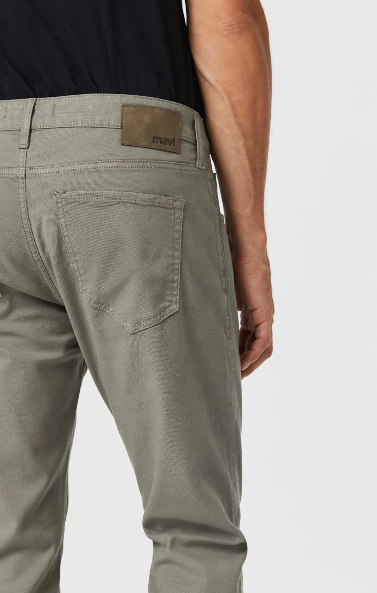 MARCUS SLIM STRAIGHT LEG IN PEWTER LUXE TWILL